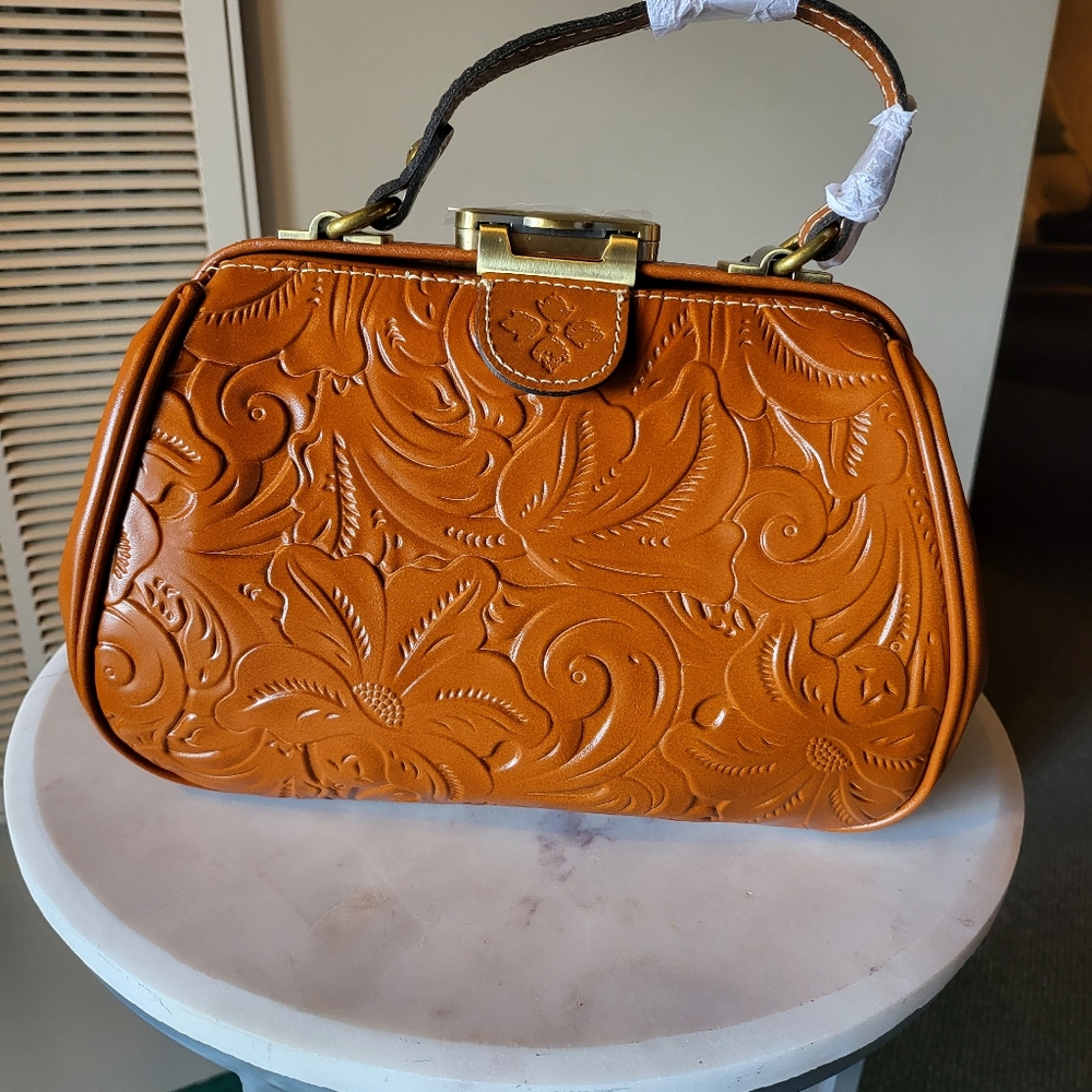 Patricia Nash NWT Crossbody w/top  handle. Style: Gracchi Satchel